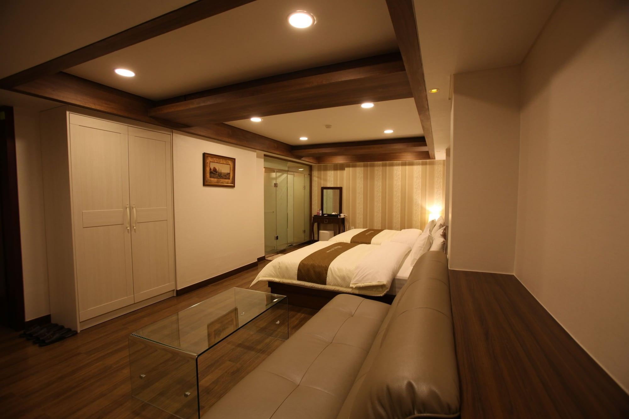 Hill House Seoul Myeongdong Hotel Bagian luar foto