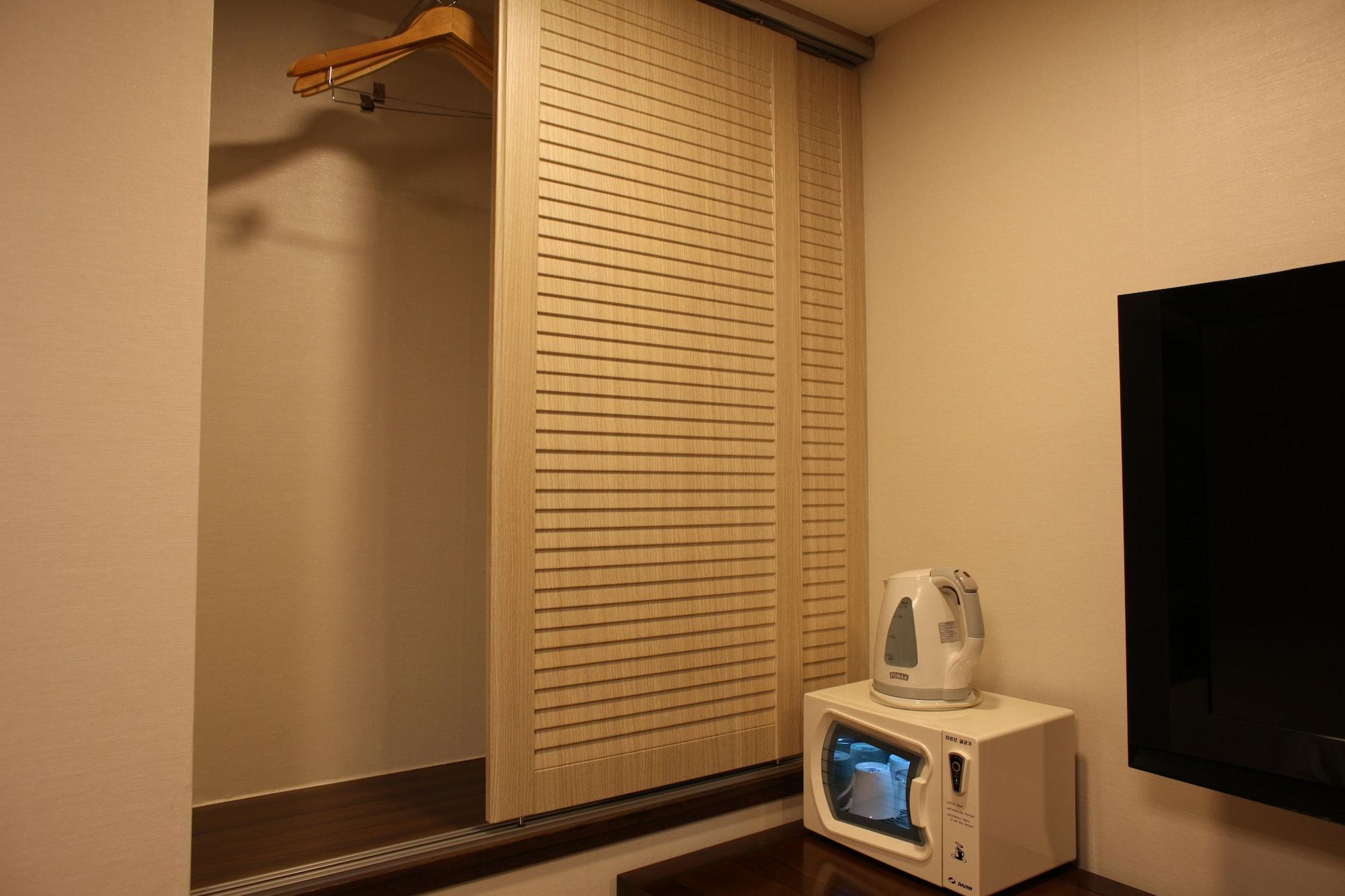 Hill House Seoul Myeongdong Hotel Bagian luar foto