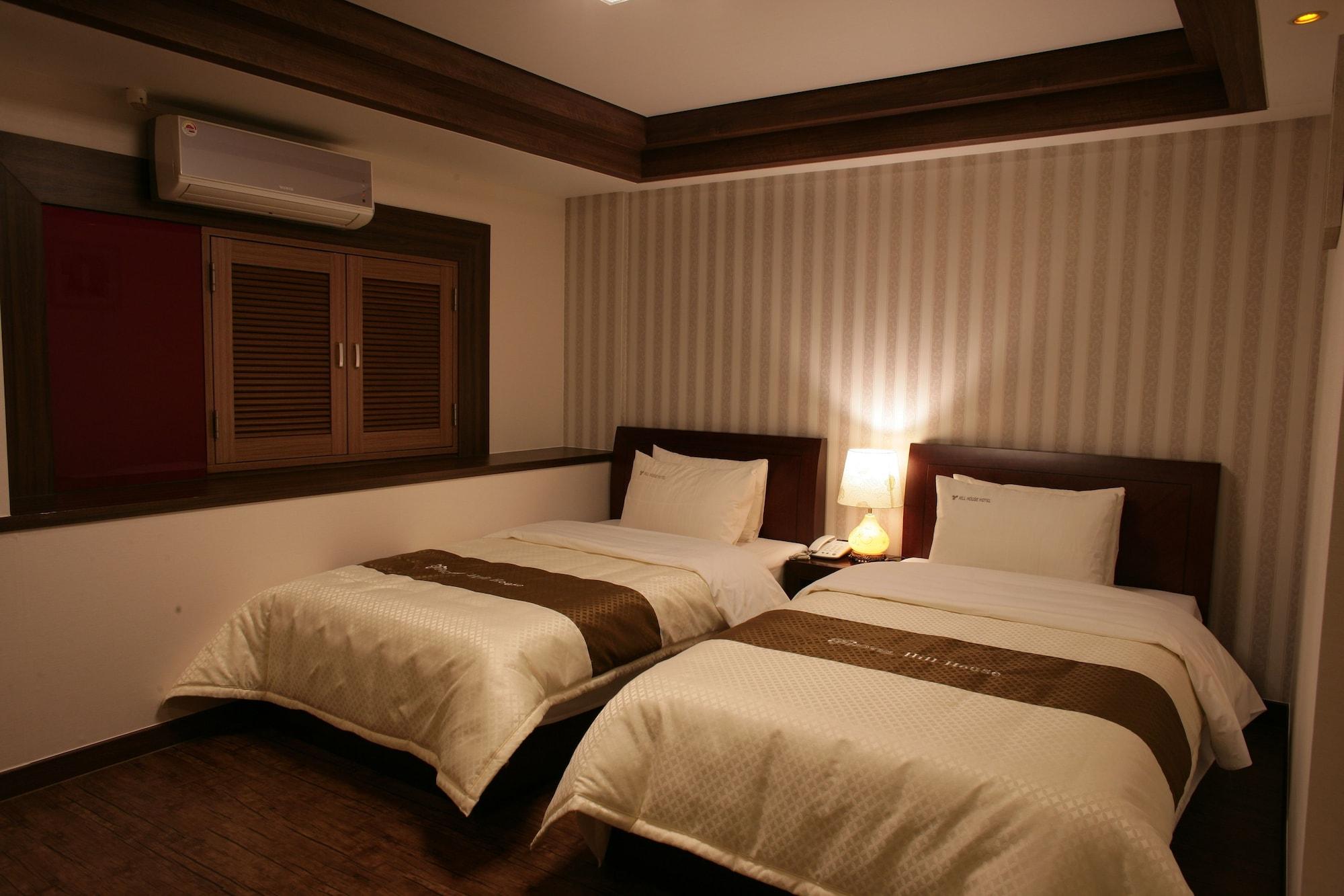 Hill House Seoul Myeongdong Hotel Bagian luar foto