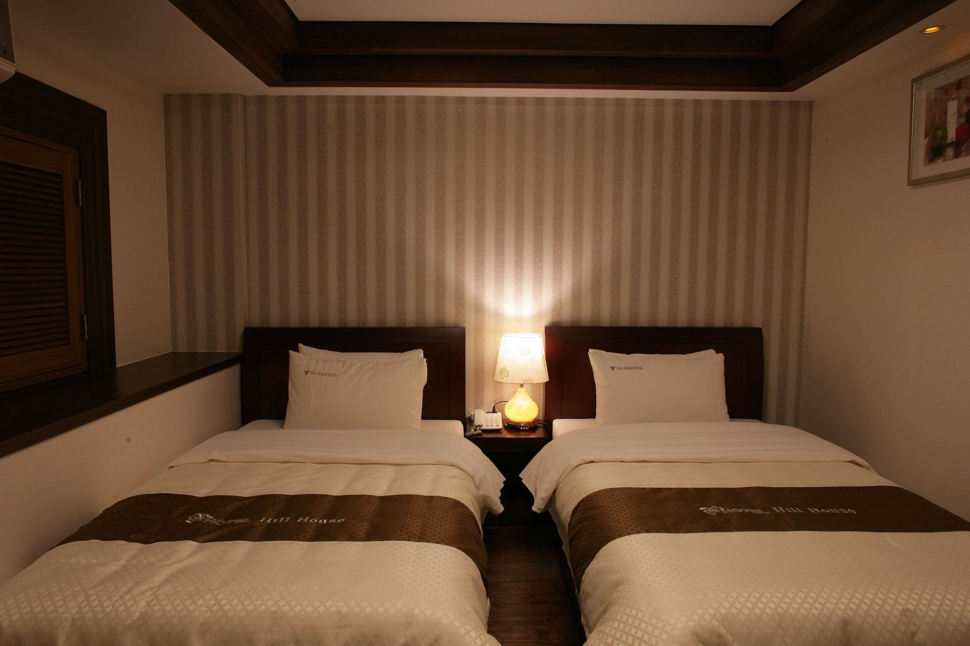 Hill House Seoul Myeongdong Hotel Bagian luar foto