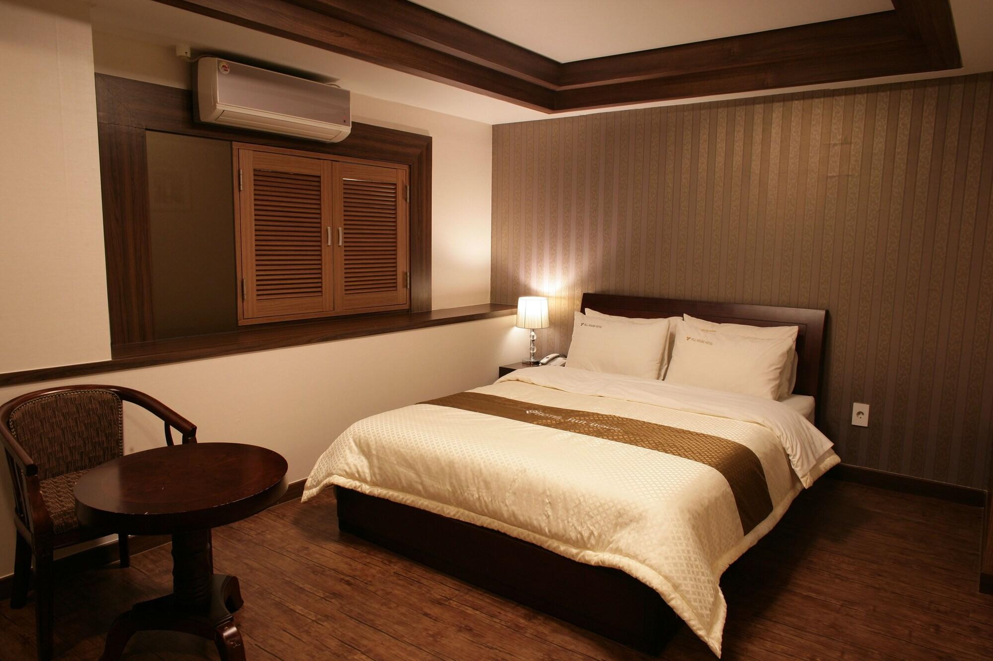 Hill House Seoul Myeongdong Hotel Bagian luar foto