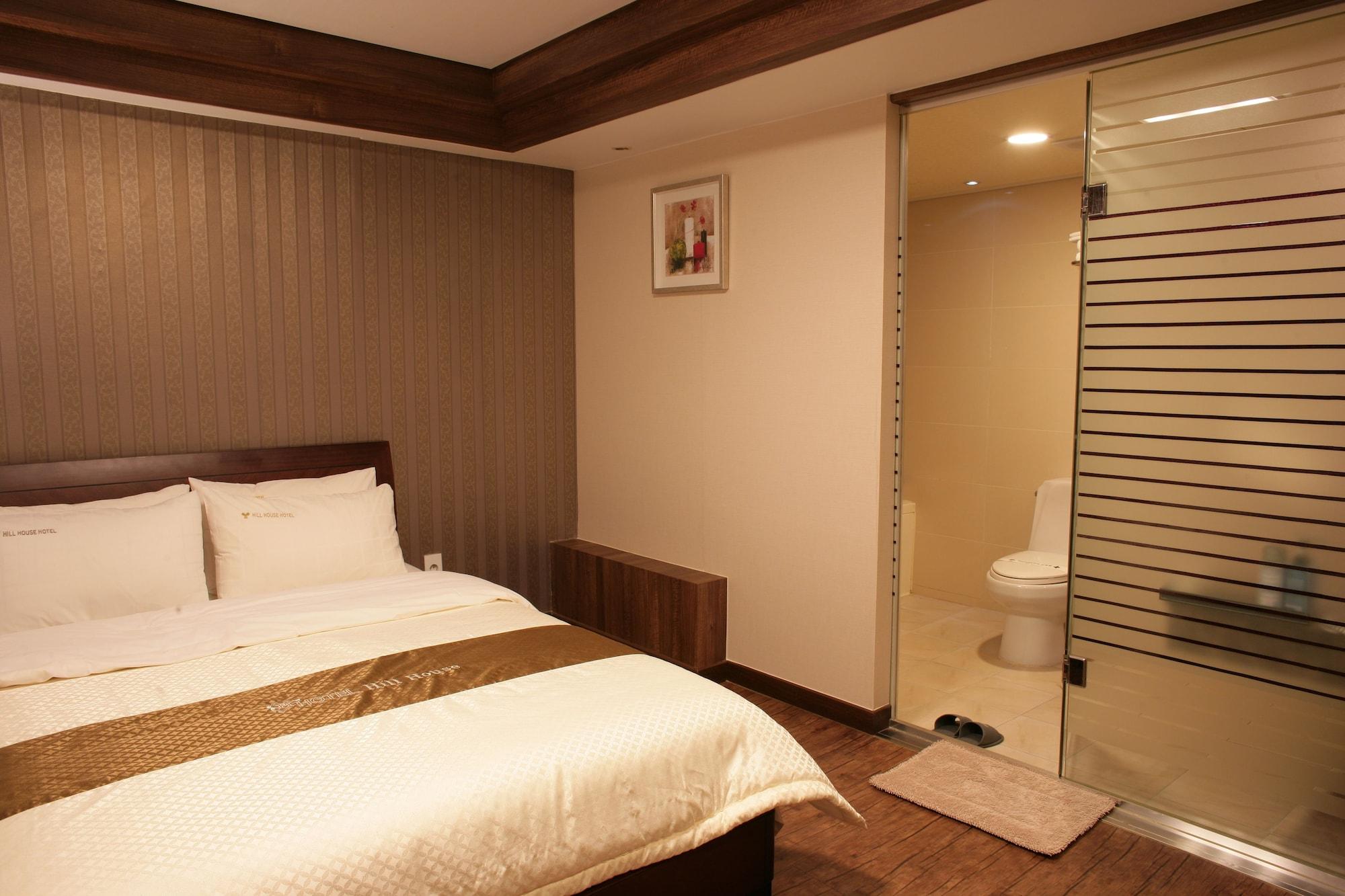 Hill House Seoul Myeongdong Hotel Bagian luar foto
