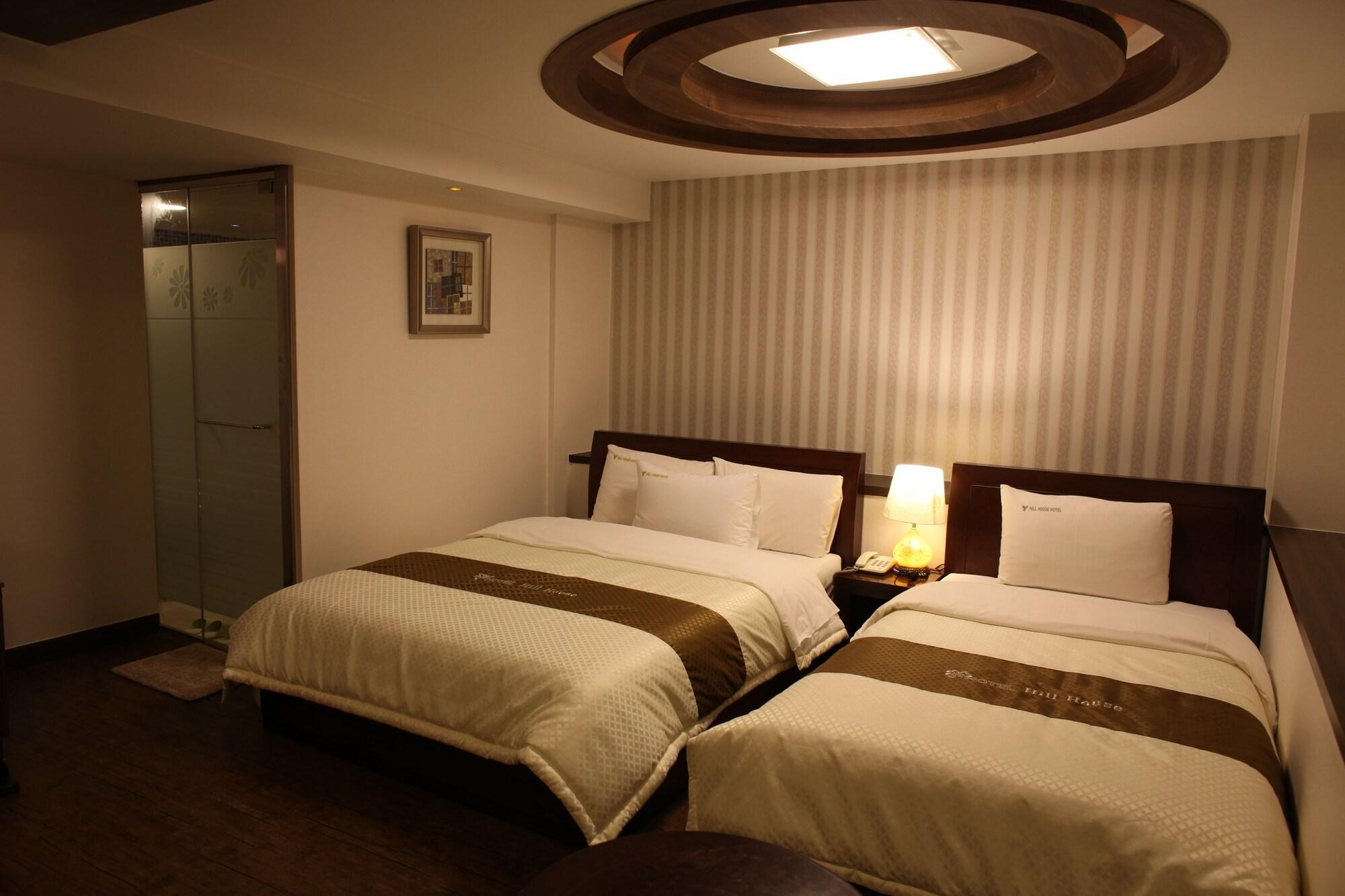 Hill House Seoul Myeongdong Hotel Bagian luar foto