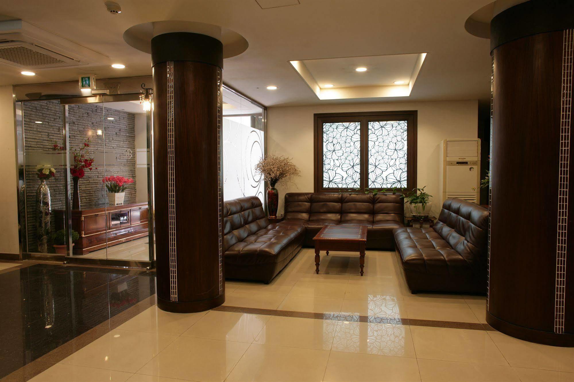 Hill House Seoul Myeongdong Hotel Bagian luar foto