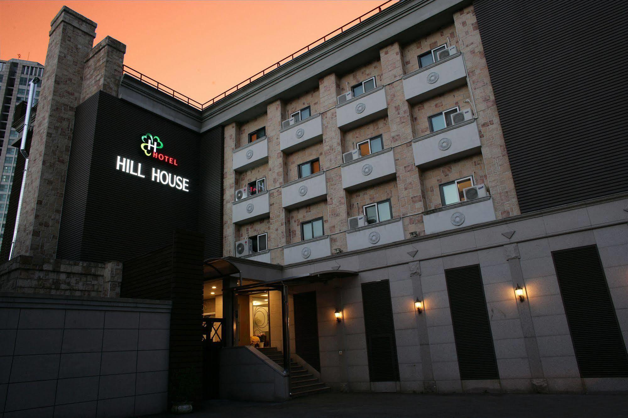 Hill House Seoul Myeongdong Hotel Bagian luar foto