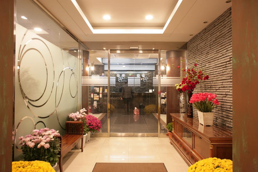 Hill House Seoul Myeongdong Hotel Bagian luar foto