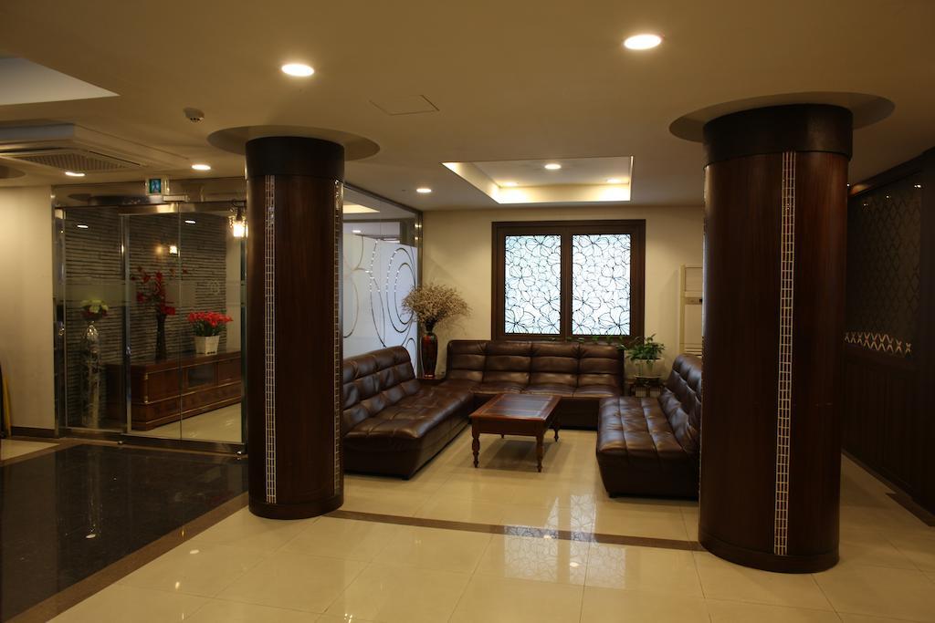 Hill House Seoul Myeongdong Hotel Bagian luar foto